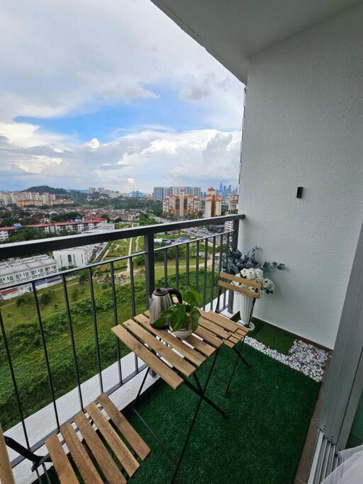Pangsapuri Cozy Kl Setapak 2r2b 1cp, Pool, Smarttv, Wifi, Malaysian Only